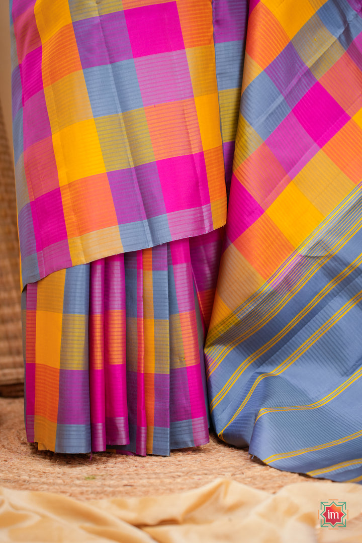 Palum-Pazhamum-Kanjivaram-Thread-work-handloom-saree-Panjavarnam-4-The-Indian-Motif