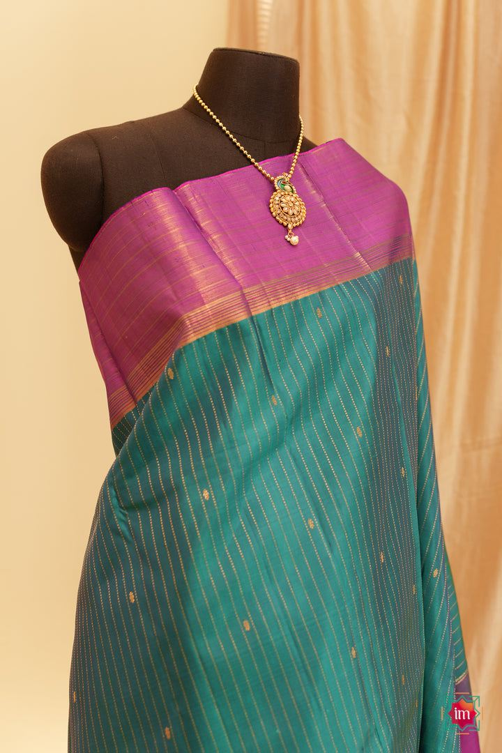 Peacock-green-and-pink-Kanjivaram-Handloom-Saree-Mayuraa-1-The-Indian-Motif