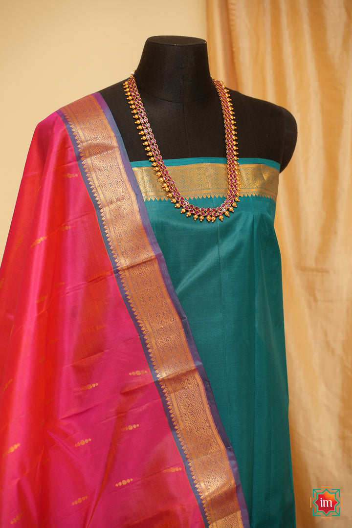 Pink-With-Blue-Kanjivaram-Handloom-Saree-Ananya-8-The-Indian-Motif