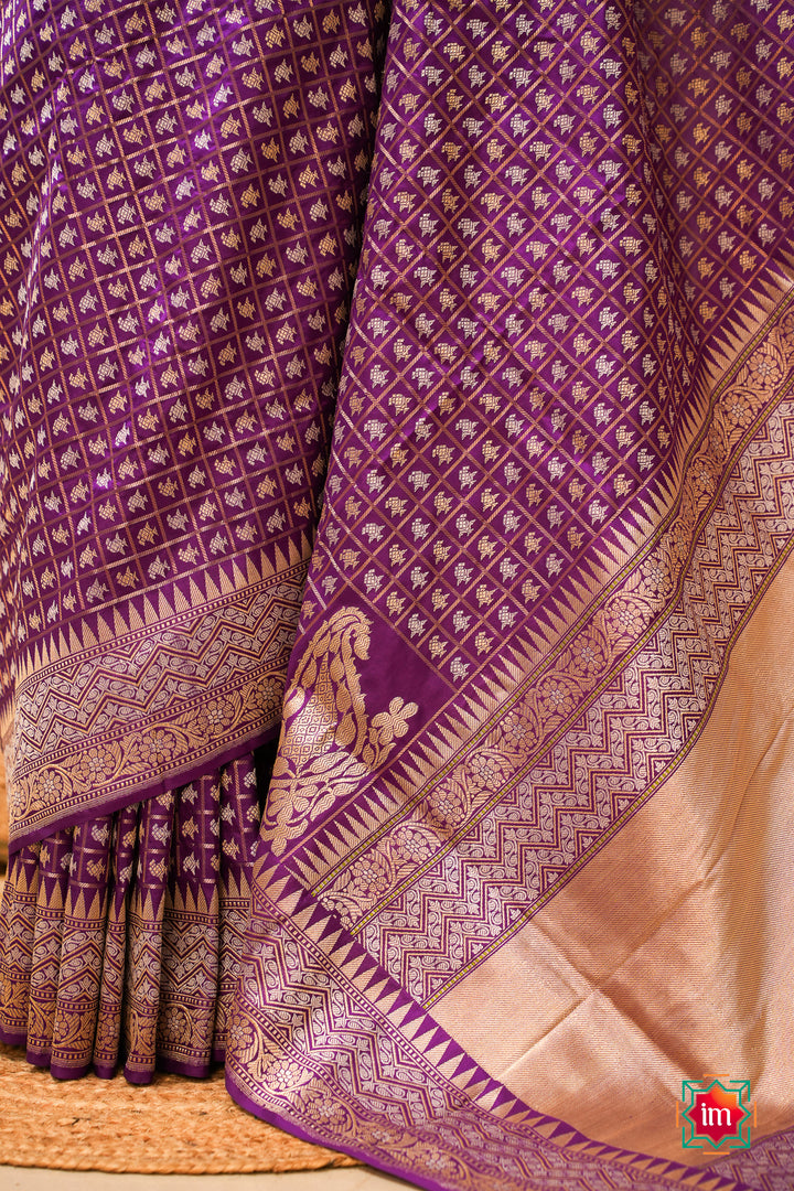 Purple-Banarasi-Handloom-Vintage-Antique-Zari-Saree-13-The-Indian-Motif