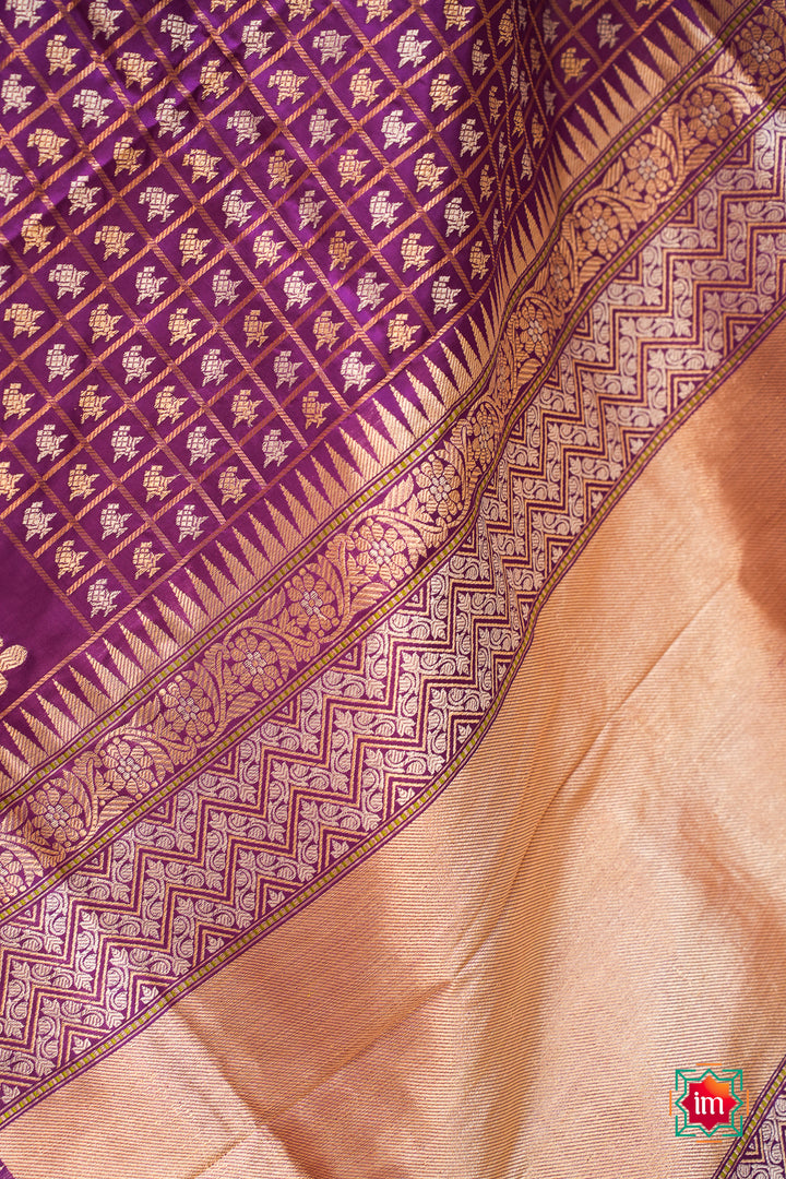 Purple-Banarasi-Handloom-Vintage-Antique-Zari-Saree-15-The-Indian-Motif