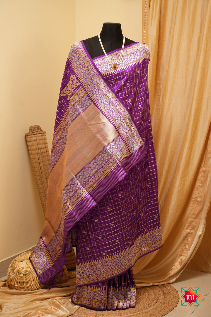 Purple-Banarasi-Handloom-Vintage-Antique-Zari-Saree-2-The-Indian-Motif