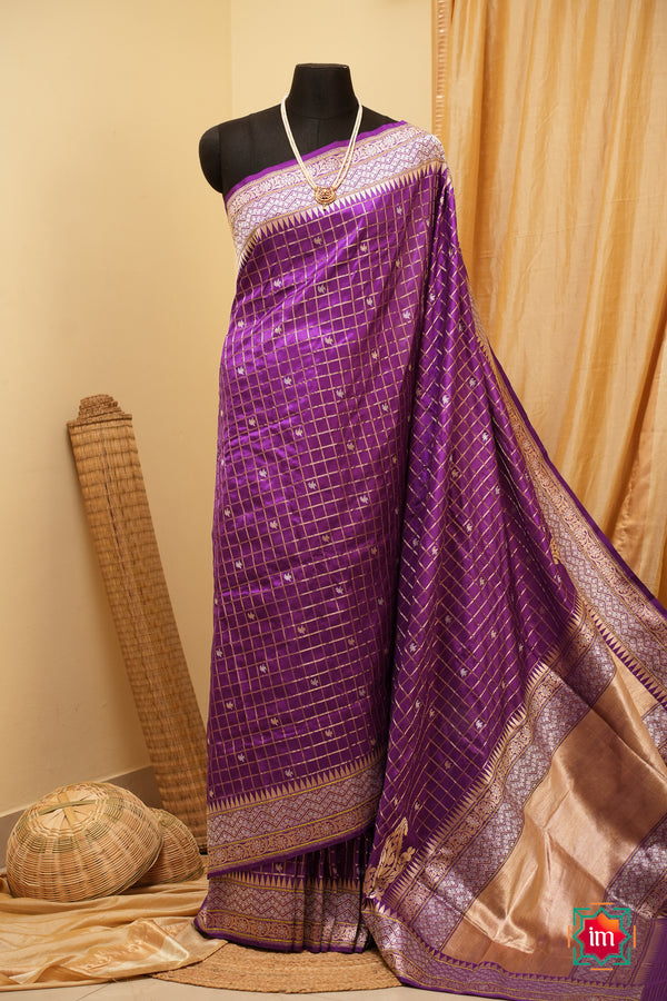 Purple-Banarasi-Handloom-Vintage-Antique-Zari-Saree-The-Indian-Motif