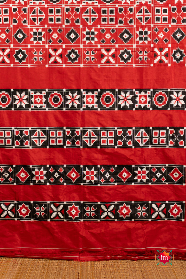 Red Telia Rumal Inspired Pochampally Double Ikkat Silk Saree Paalki-3-The Indian Motif