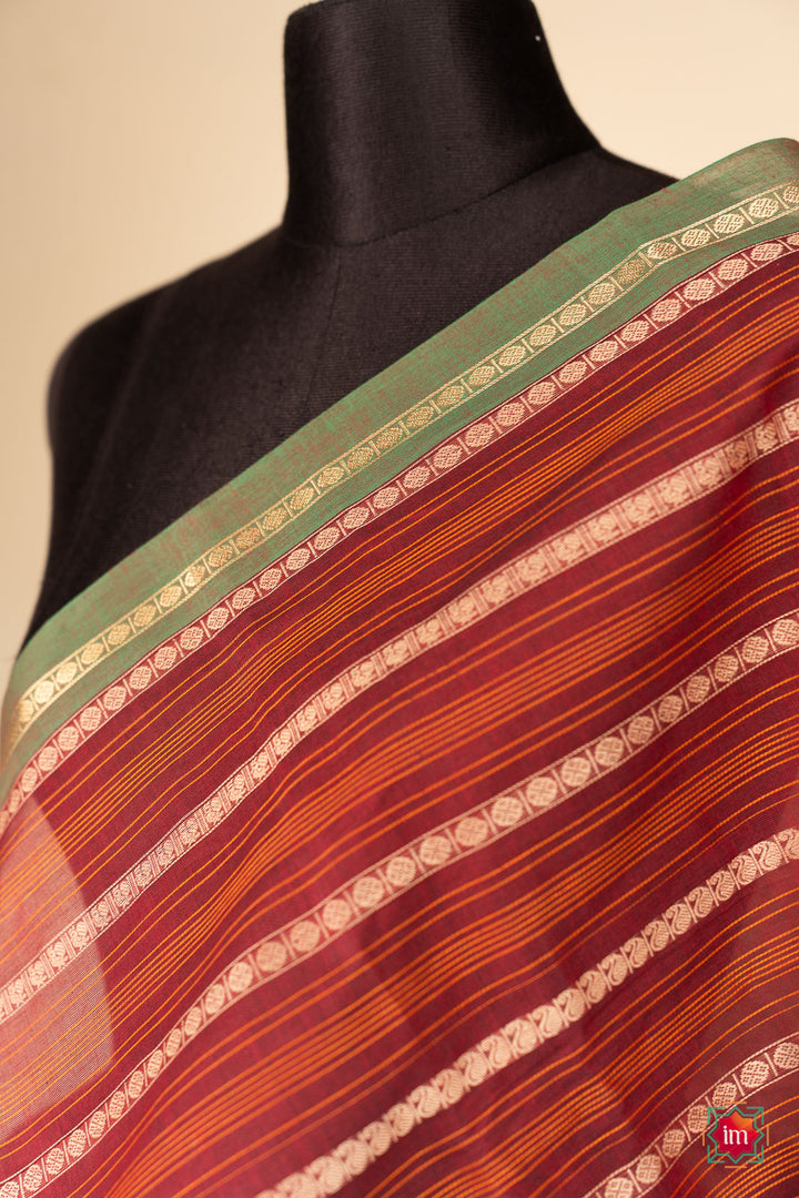 Red-Veldhari-Kanchi-Cotton-Saree-With-Zari-Kumkumam-2-The-Indian-Motif