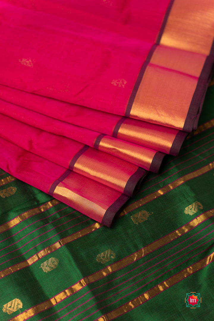 Red With Green Venkatatgiri Silk Cotton Saree Vismayam 1-The Indian Motif