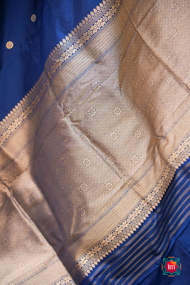 Royal-Blue-Banarasi-Katan-Silk-Handloom-Saree-with-Silver-Zari-Buttas-The-Indian-Motif