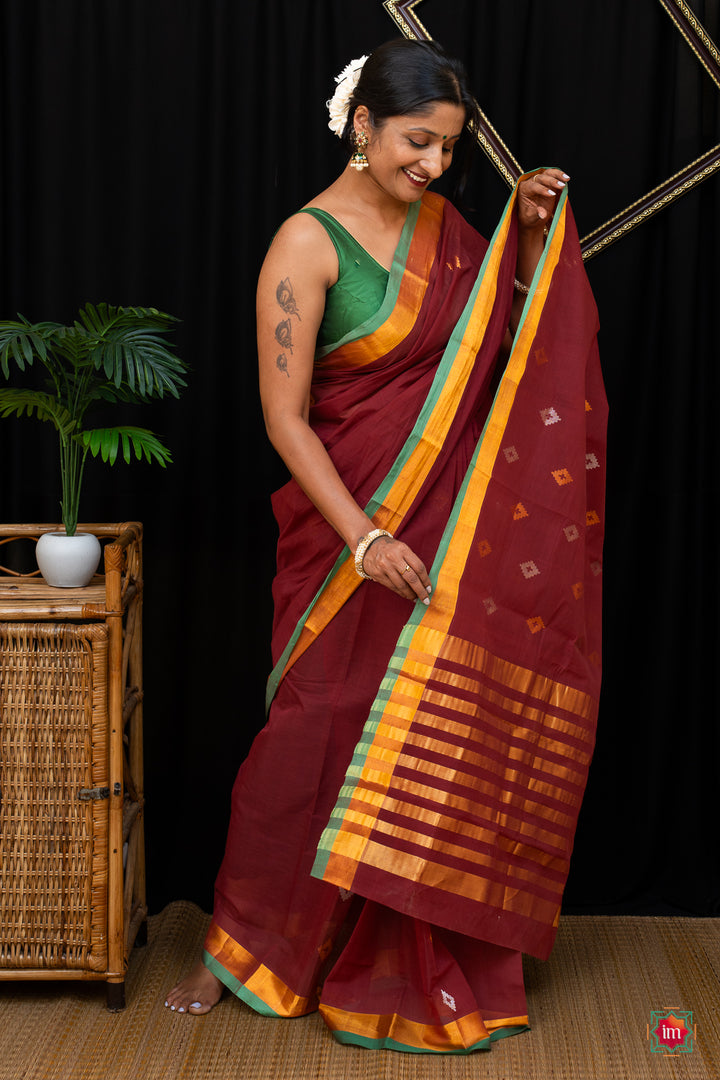 Vermillion-Venkatgiri-Cotton-Saree-Kumkuma-2-The-Indian-Motif