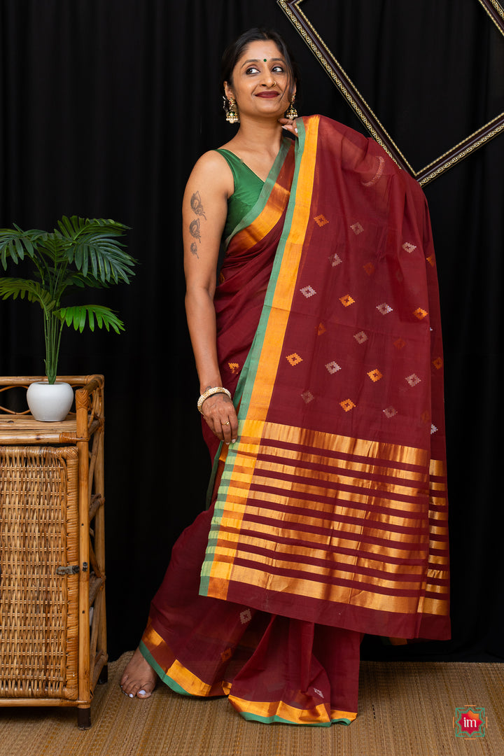 Vermillion-Venkatgiri-Cotton-Saree-Kumkuma-5-The-Indian-Motif