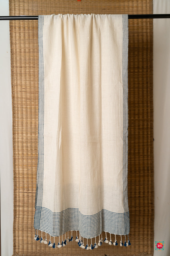 White-Indigo-Handspun-Cotton-Stole-Kimaya-1-The-Indian-Motif