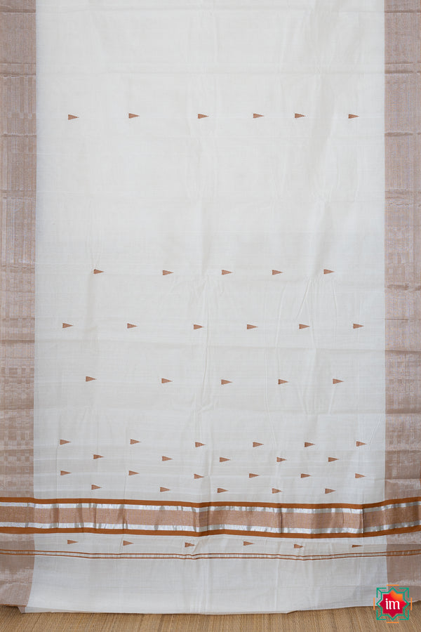 White Kasavu Handloom Cotton Saree Ponnu-The Indian Motif