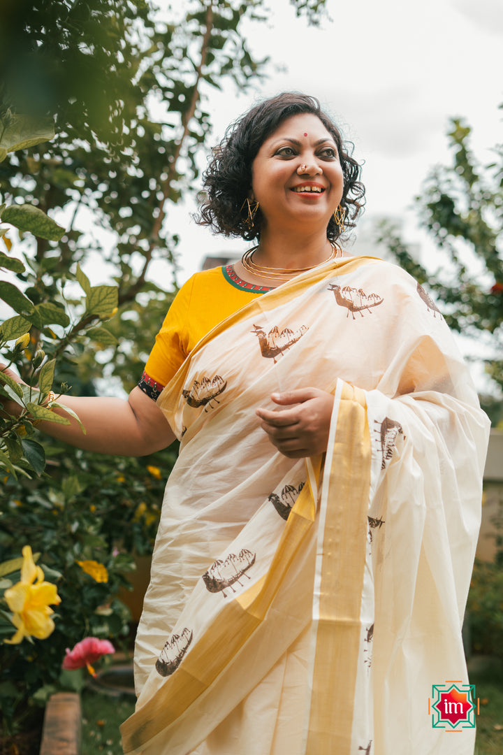 White-Onam-Kasavu-Race-boat-Motif-Jugalbandhi-Saree-Vallamkali-4-The-Indian-Motif