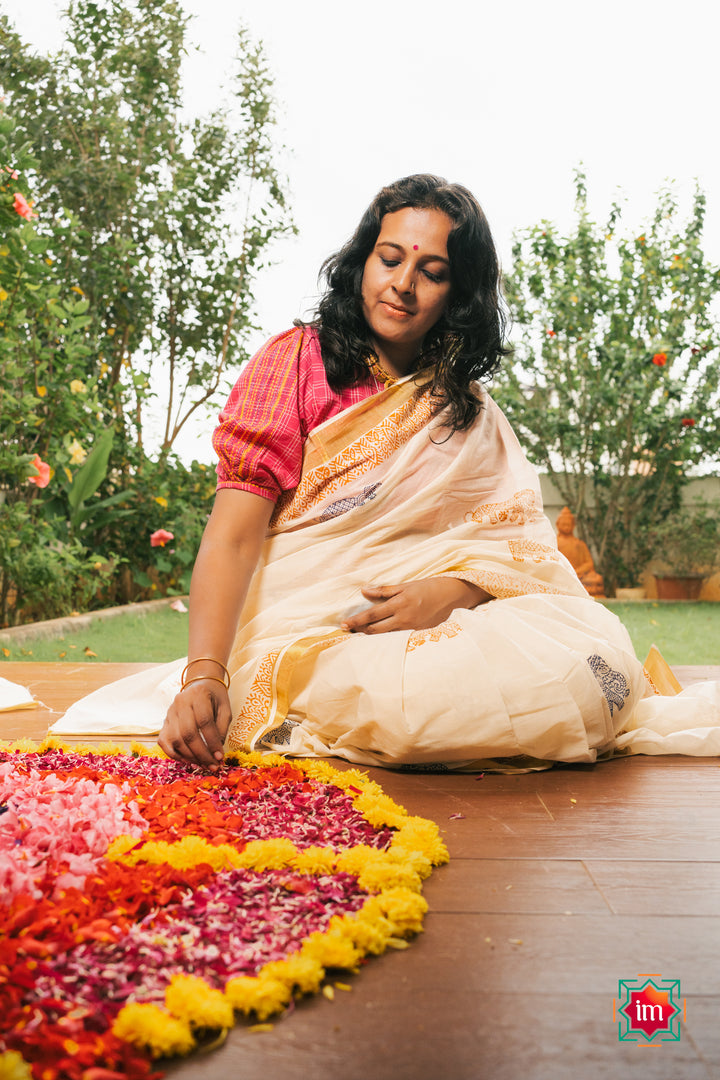 White-Onam-Kasavu-Elephant-Motif-Jugalbandhi-Saree-Pooram-The-Indian-motif