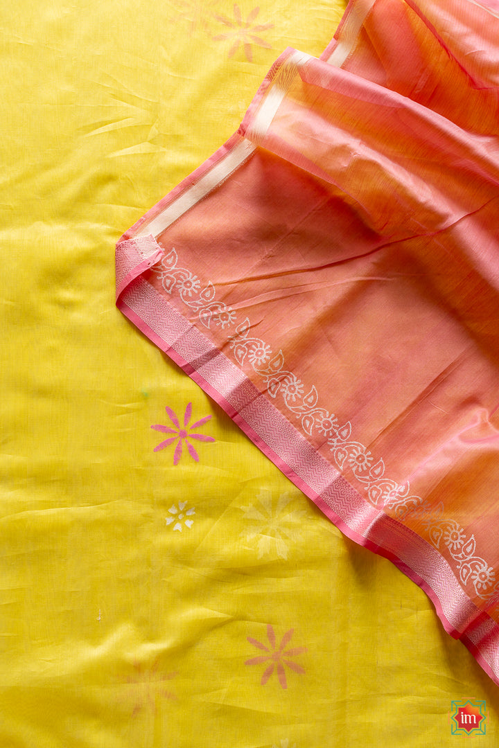 Yellow Maheshwar Silk Cotton Jugalbandhi Saree Parijaata-10-The Indian Motif