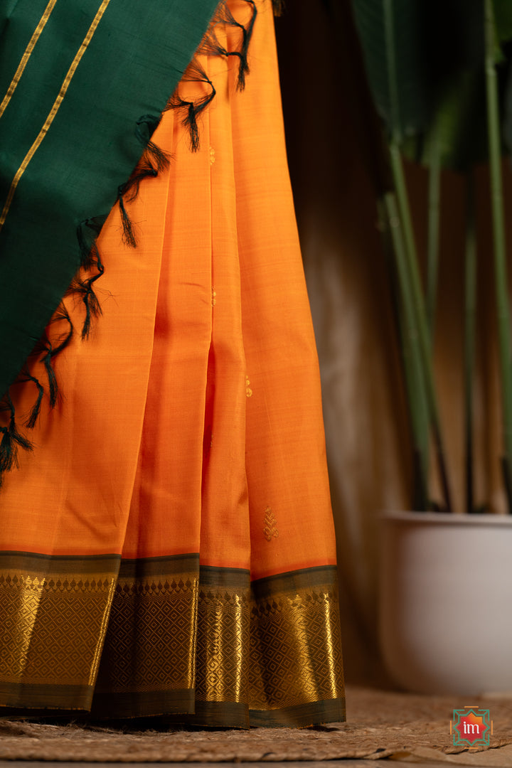 Yellow-With-Green-Kanjivaram-Silk-Saree-Mambazham-2-The-Indian-Motif