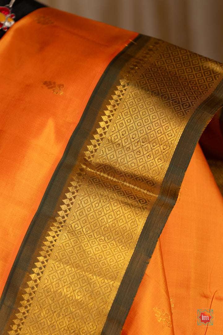 Yellow-With-Green-Kanjivaram-Silk-Saree-Mambazham-3-The-Indian-Motif