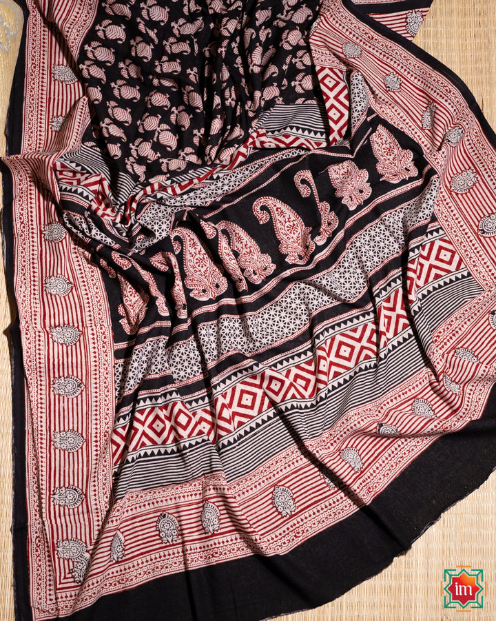 Black-Handblock-Floral-Printed-Bagh -mul-Cotton-Saree-Black-Cloud-6-The-Indian-motif