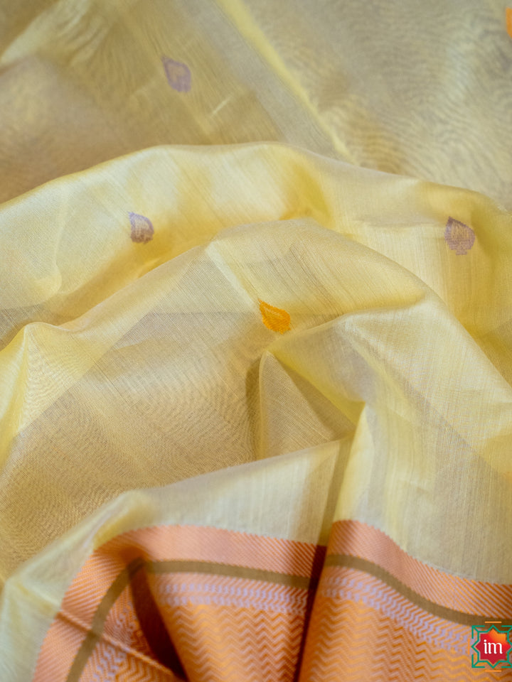 Handwoven Maheshwari Silk Cotton Saree Inner Light-2-The Indian Motif
