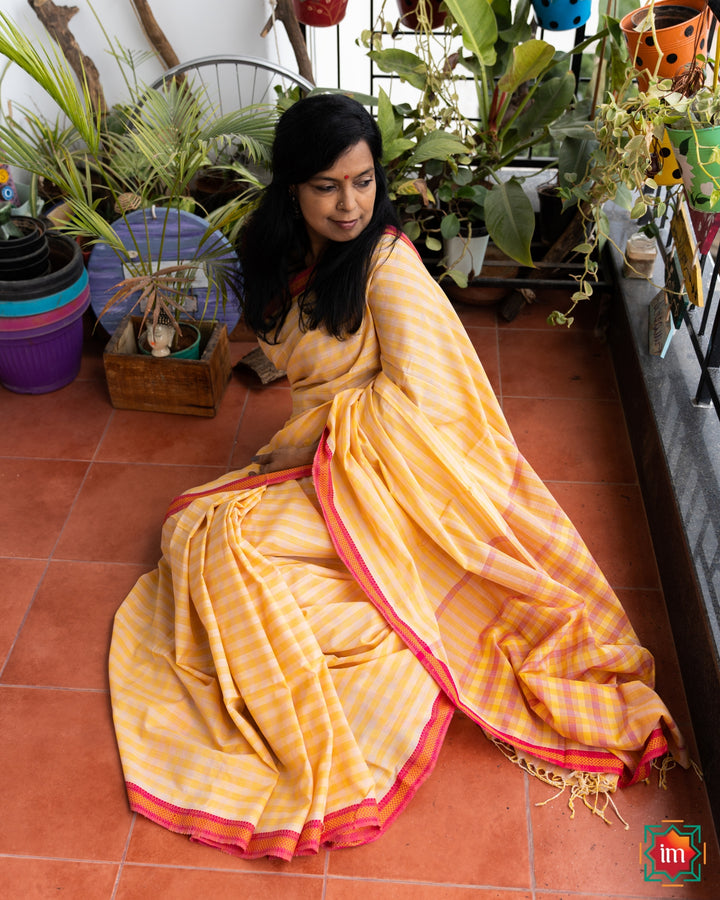 Handwoven Maheshwari Silk Cotton Saree Khushboo 2-The Indian Motif